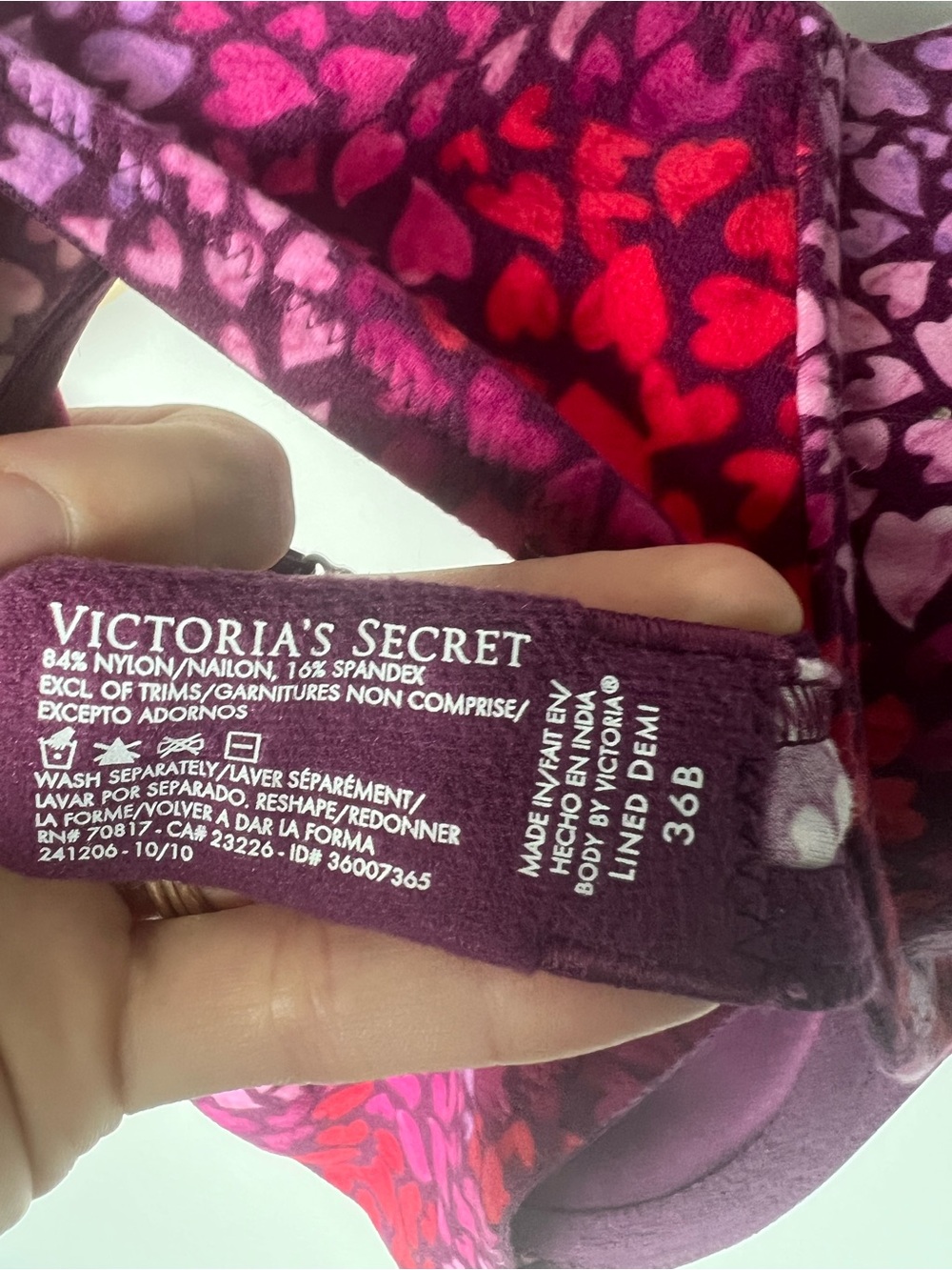 Victoria’s Secret NWT Body By Victoria Lined Demi Bra Heart Print Pink Red 36B - Picture 7 of 7